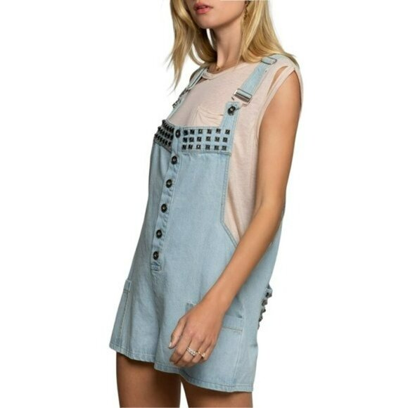 NWT POL Denim Studded Overall Side Pockets Shorts - Picture 3 of 11